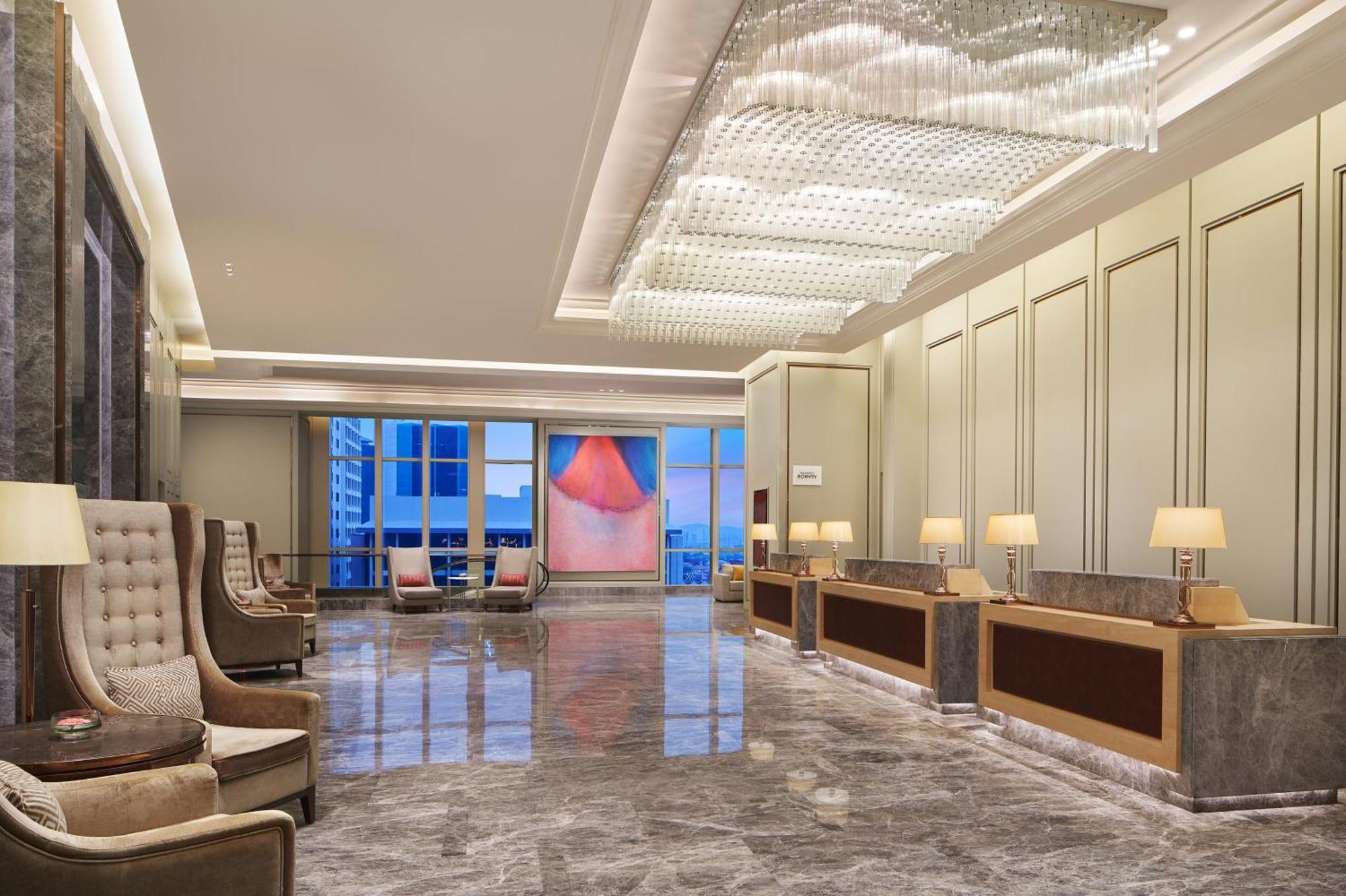 Sheraton Petaling Jaya Hotel Ngoại thất bức ảnh Lobby